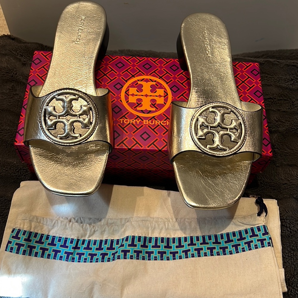 Tory Burch Bombé Miller Slide in Spark Gold